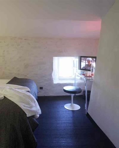 La chambre Jacques - Hôtel des Francs Garçons à Saint Sauvant (17) - Hôtel des Francs Garçons - Saint-Sauvant