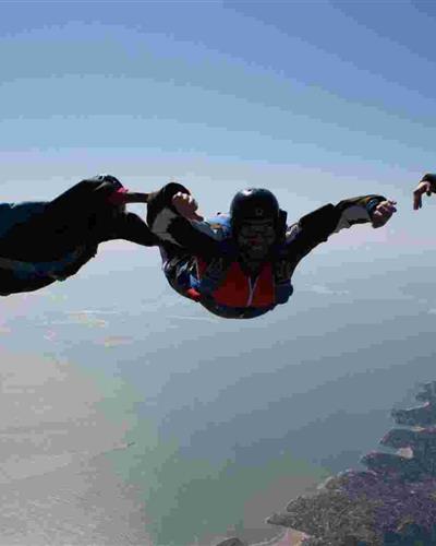 Parachutisme - Hôtel des Francs Garçons - Saint-Sauvant