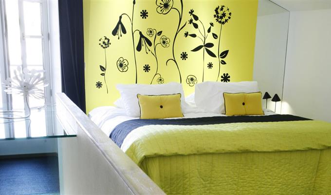 La chambre Raphaël - Hôtel des Francs Garçons à Saint Sauvant (17) - Hôtel des Francs Garçons - Saint-Sauvant